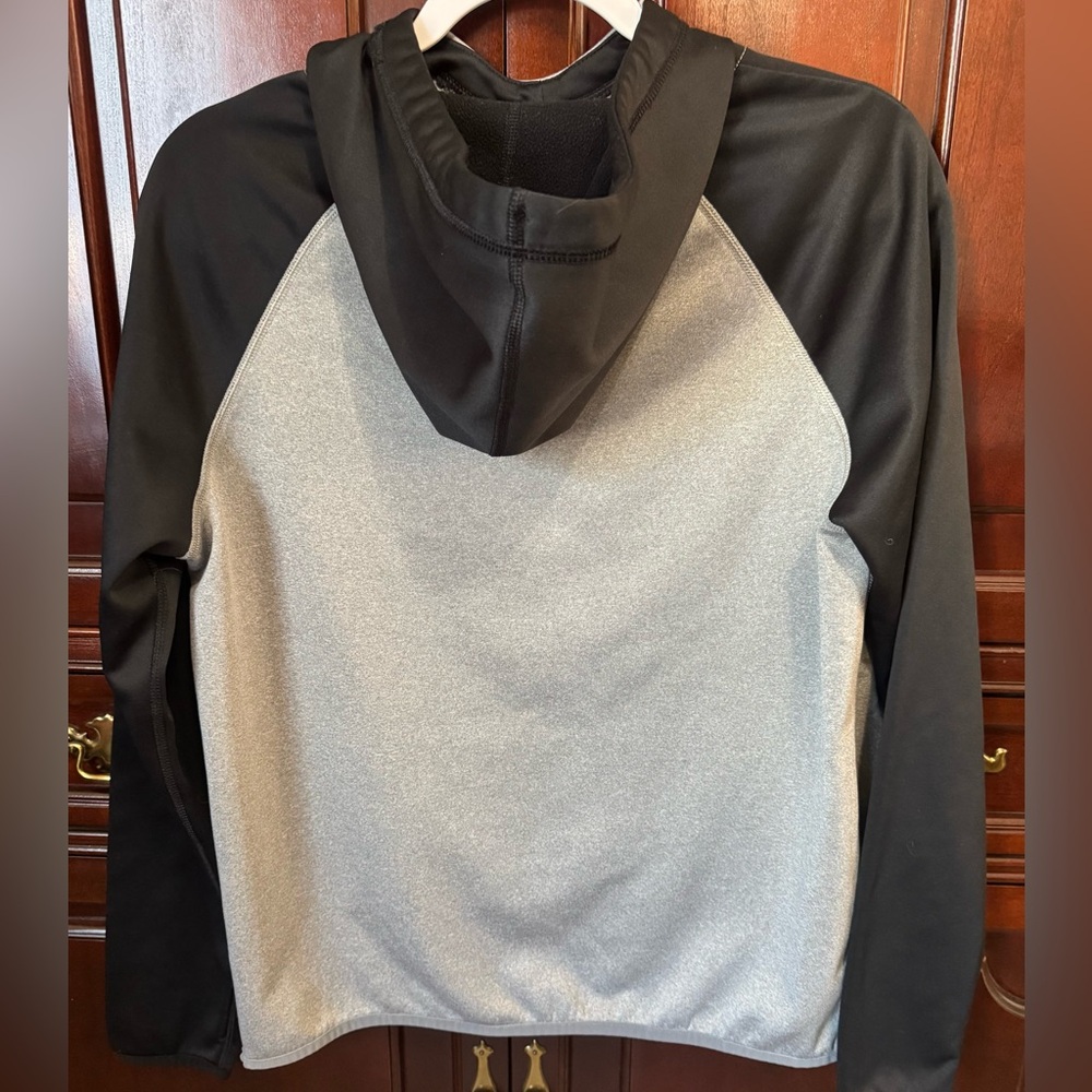 Nike Gray and Black OSU Beavers Women's Hoodie - Picture 2 of 4